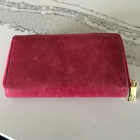 VALENTINA WALLET with gold hardware ~ brand new without tags 🌺w/OG cards & pads - Picture 3 of 9